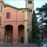 Вид на колокольню аббатства Saints Naborre and Felice.